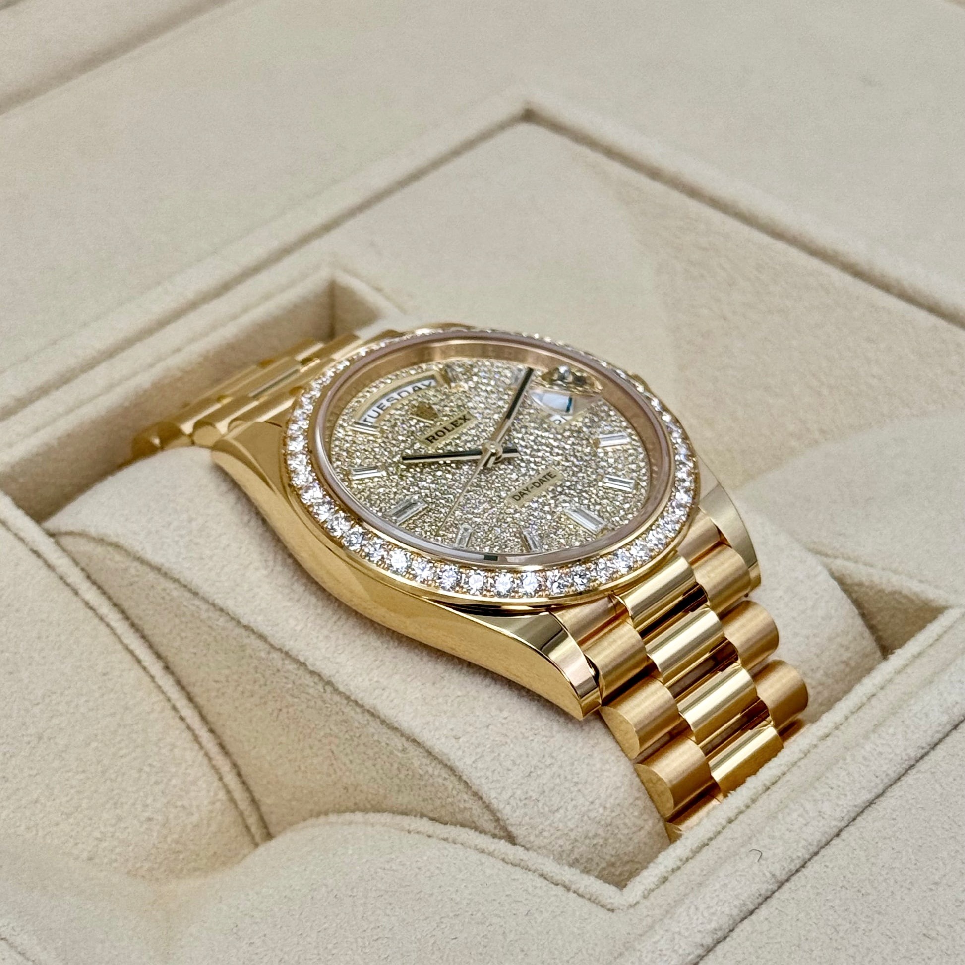 Rolex Day-Date 40 228348RBR Yellow Gold Diamond Dial Diamond Bezel - Image 6